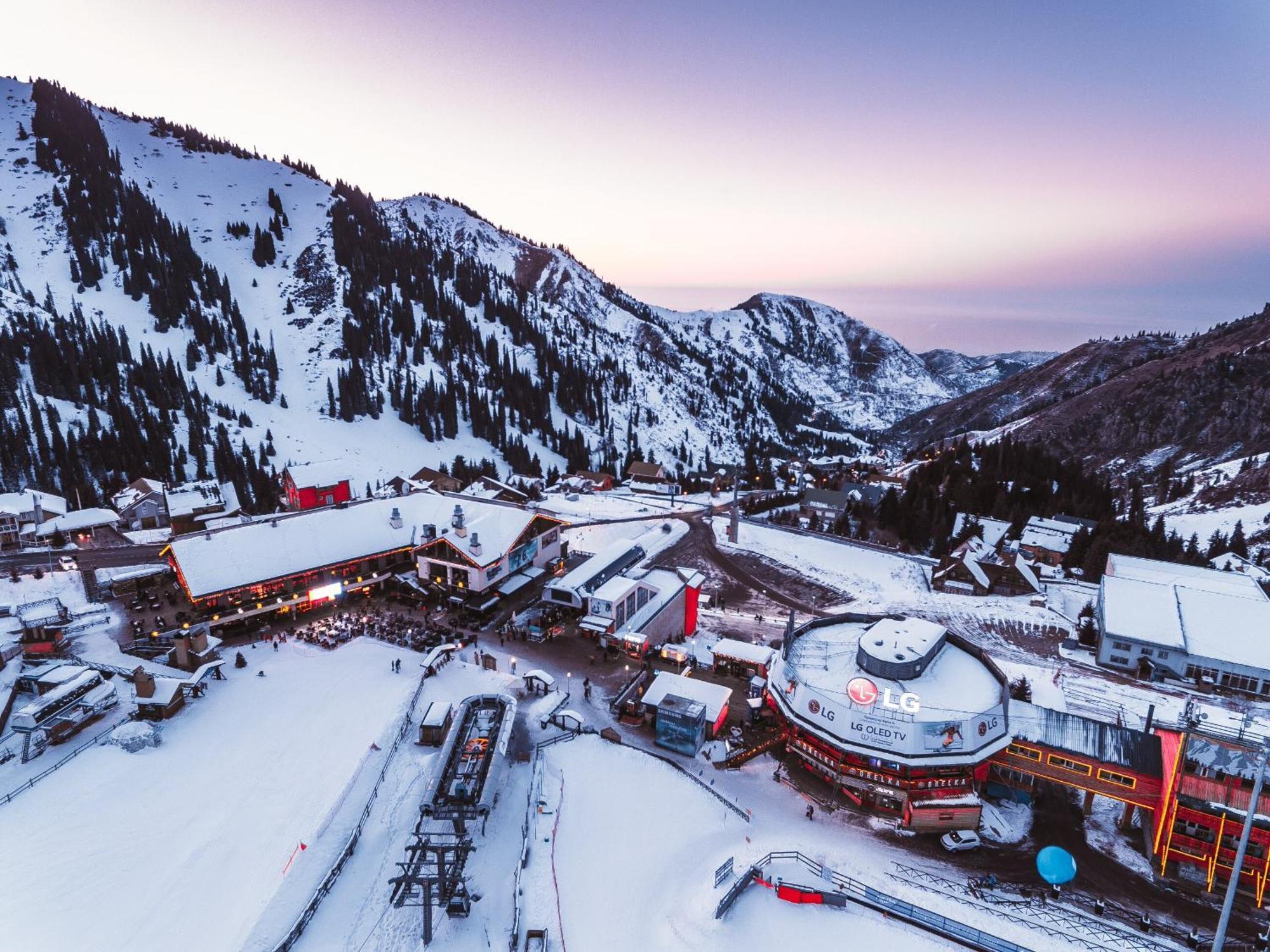 Tenir Eco Hotel, Shymbulak Mountain Resort Almaty Ngoại thất bức ảnh